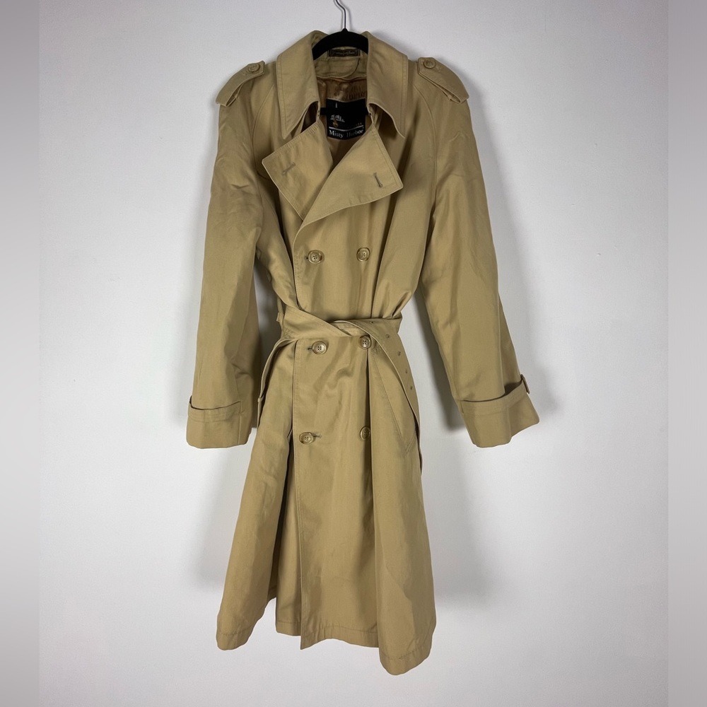 Vintage Beige Trench Coat - Gorgeous size M/L